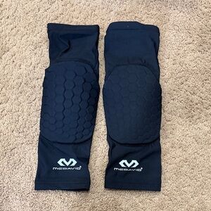 McDavid Kids' Black Knee Pads
